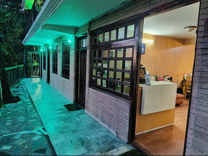 Food & Drinks 5, Jakhu Vibes Shimla , Shimla