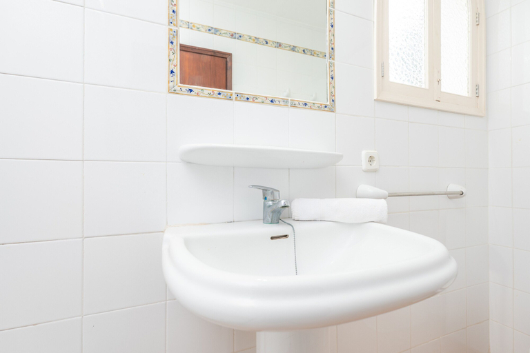 Bathroom 3, Hostal la Ceiba, Baleares