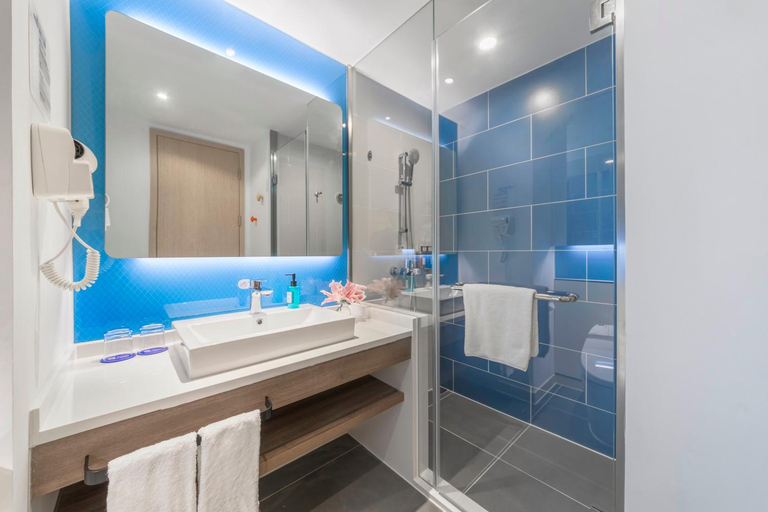 Bathroom 7