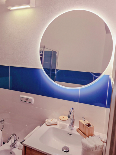 Bathroom 5, Da Riccardo, Carbonia-Iglesias