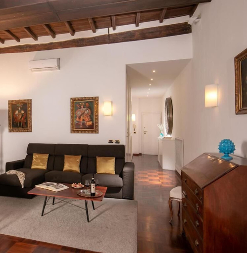 Others 5, Riccardo Condotti Suite, Roma
