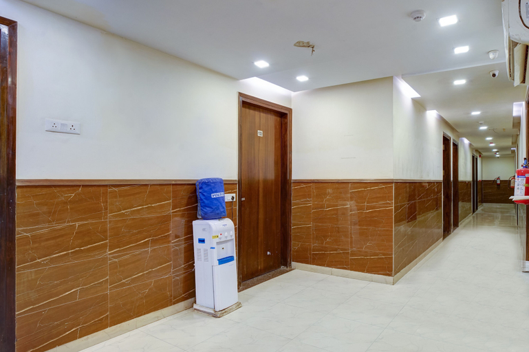 Others 5, Hotel Black Rose, Delhi