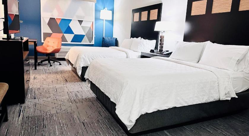 Bedroom 14