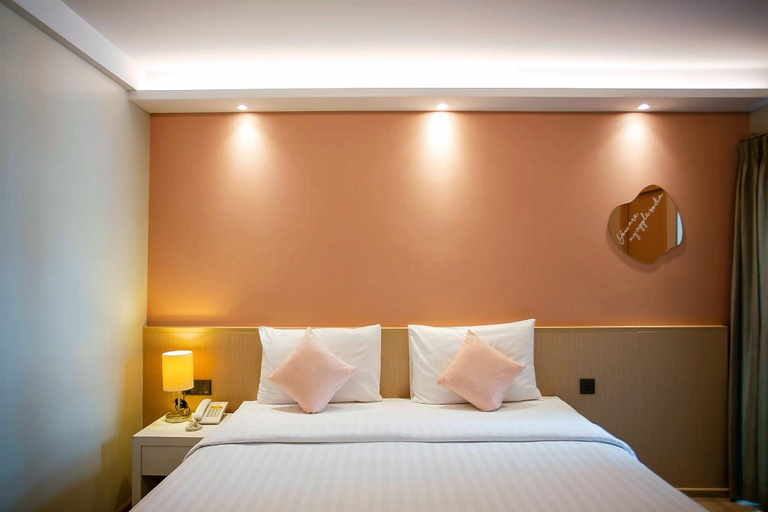 Bedroom 25