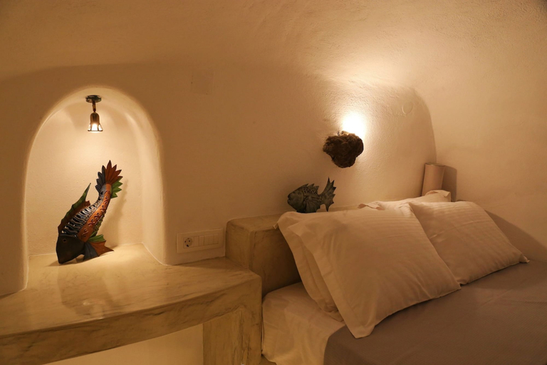 Room 3, The Commander s Cave, South Aegean