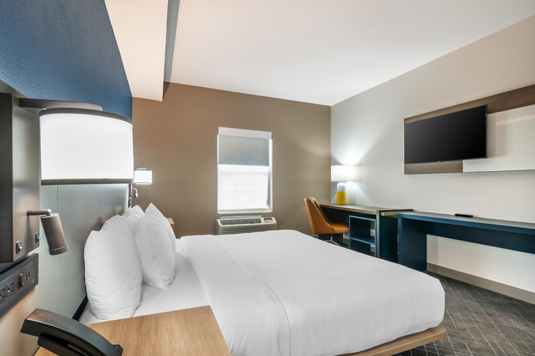 Bedroom 3, Comfort Inn & Suites Chesterfield - St. Louis, Saint Louis