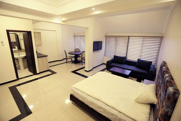 Others 3, Taj Suites, Beirut