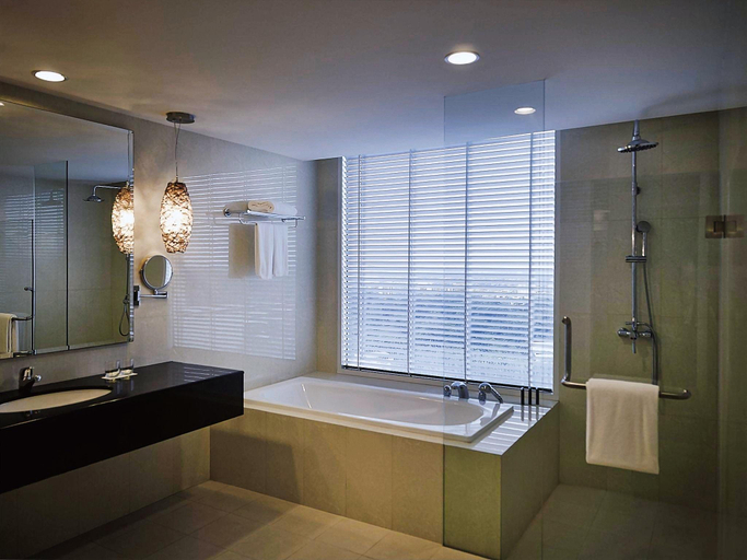 Bathroom 26