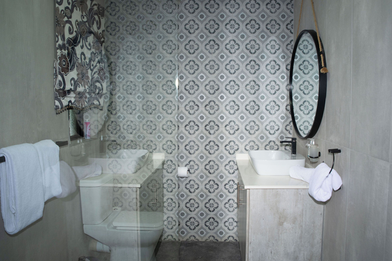 Bathroom 4, Iso'Bella Vita Guesthouse, Mopani