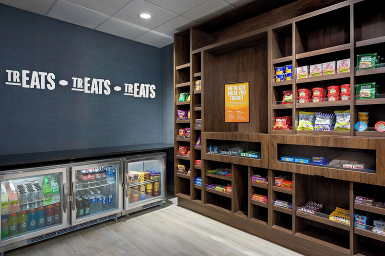 Food & Drinks 5, Hampton Inn & Suites Birmingham-Pelham (I-65), Shelby