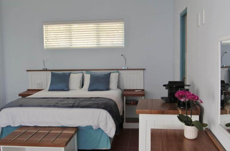 Bedroom 3, BlueSky Arniston Boutique Guesthouse, Overberg