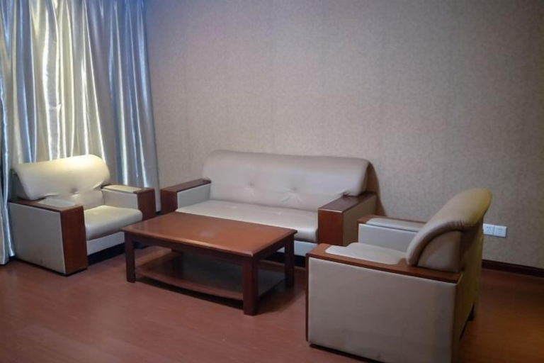 Others 5, 998 Business Hostel, Nantong