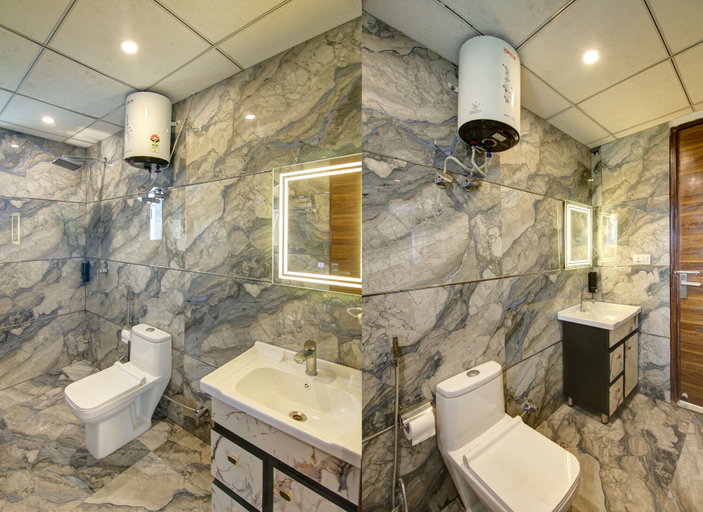 Bathroom 3, Hotel Emporio Grand, Gautam Buddha Nagar