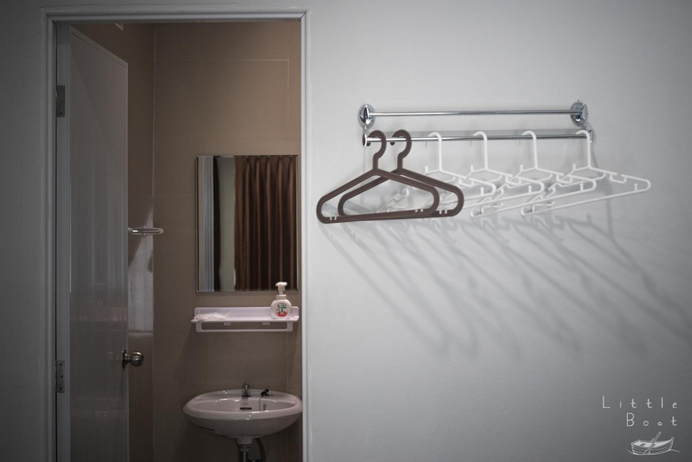 Bathroom, RETRO Twin Home @Maesot, Mae Sot