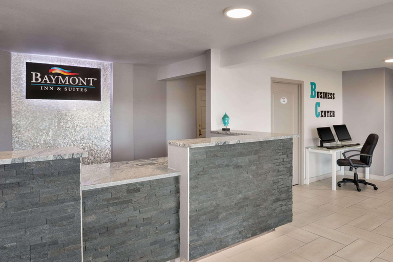 Public Area 2, Baymont by Wyndham Des Moines North, Polk