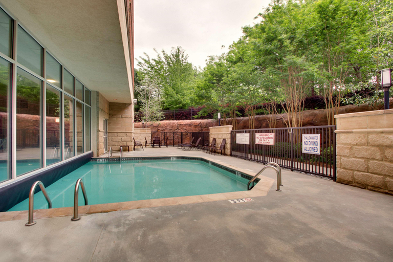 Sport & Beauty 4, Drury Inn & Suites Northlake Charlotte, Mecklenburg