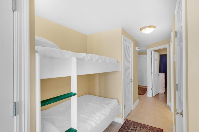 Bedroom 2, Boardwalk 805, Bay