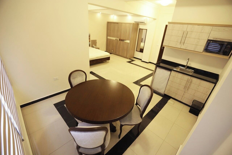 Others 4, Taj Suites, Beirut