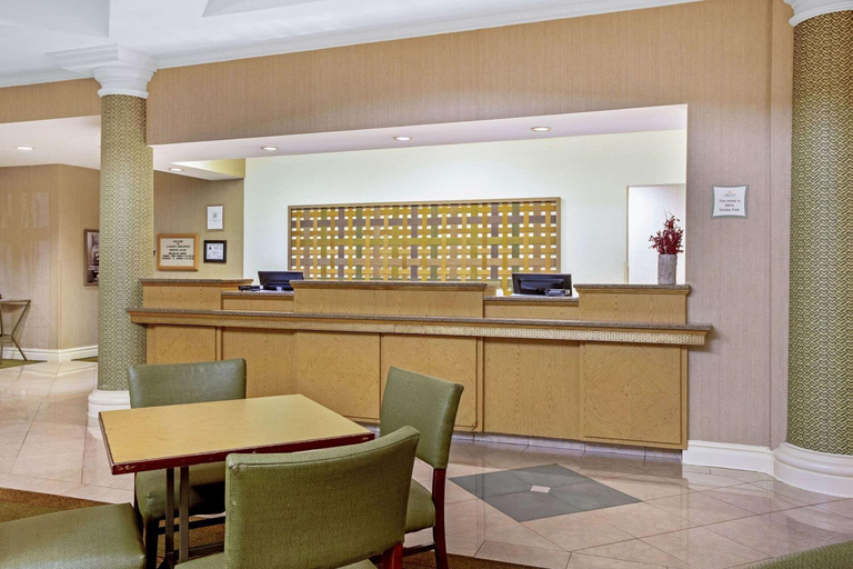 Public Area 3, La Quinta Inn & Suites by Wyndham Winston-Salem, Forsyth