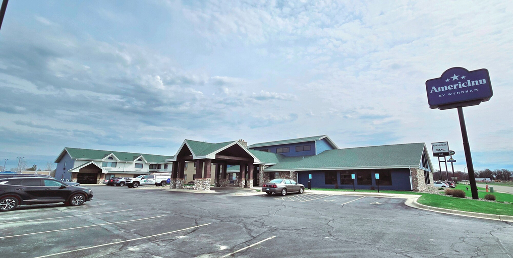 Exterior & Views 2, AmericInn by Wyndham Austin, Mower