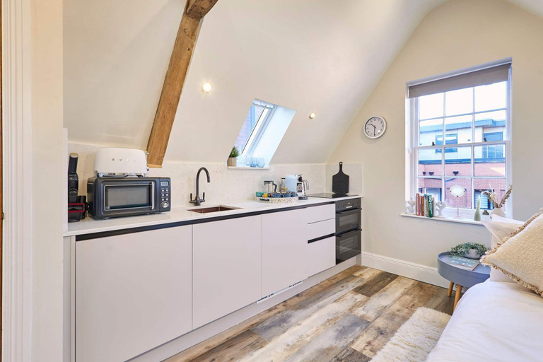 Room 2, Host Stay Vinegar Loft, Worcestershire