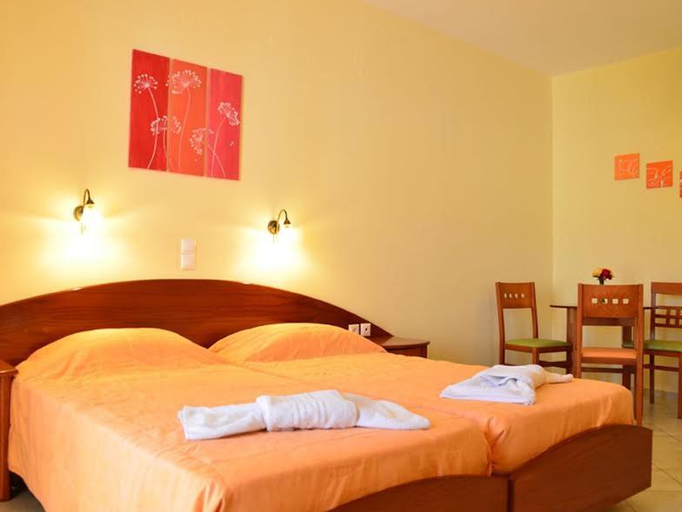 Others 4, Kosmos Hotel, Ionian Islands