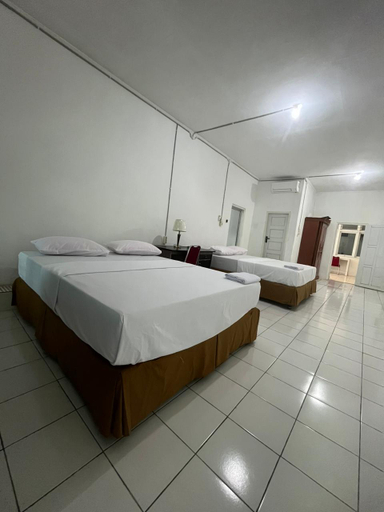 Bedroom 5, Hotel Mahkota 145, Mamuju