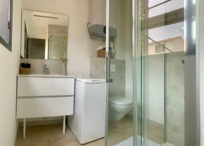 Bathroom 3, Residence de tourisme Pietra Gemina, Haute-Corse