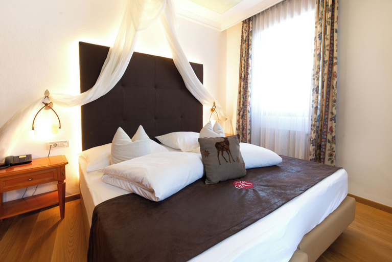 Bedroom 2, Erlebnishotel Engel, Bolzano