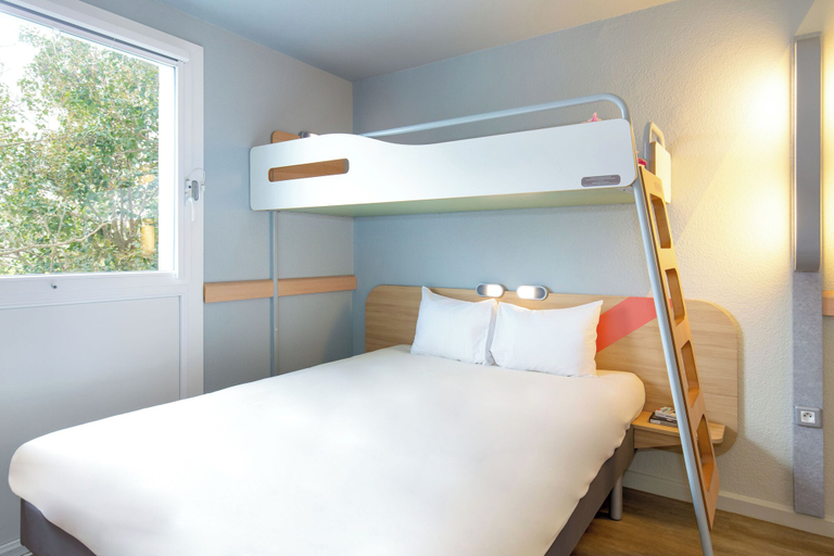 Bedroom 3, ibis budget Cavaillon, Vaucluse