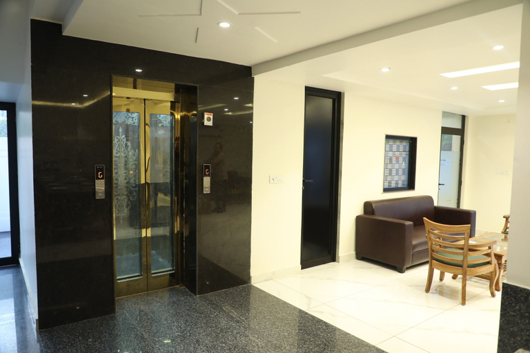Others 5, Hotel Sandal Tree Express, Gautam Buddha Nagar