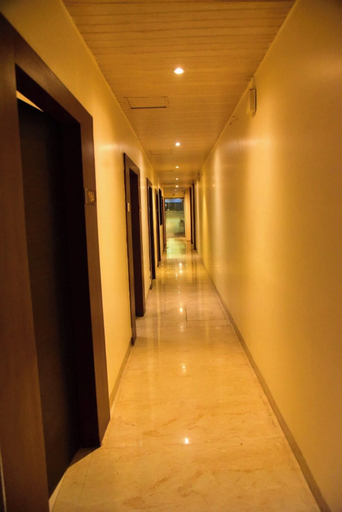 Others 4, Hotel Embassy Suites, Mumbai Suburban