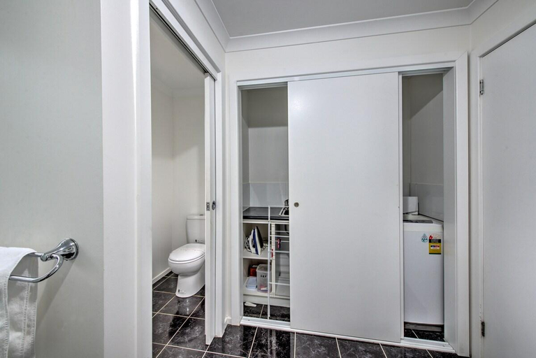 Bathroom 4, Blue Gum Retreat, Glamorgan-Spring Bay