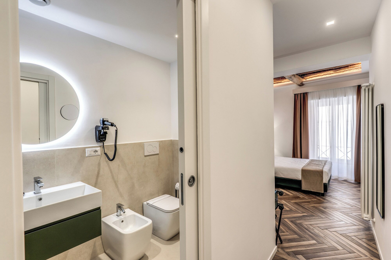 Others 3, EFFE LUXURY ROOMS, Rome
