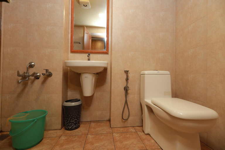 Bathroom, Hotel Liwa Tower, Thrissur