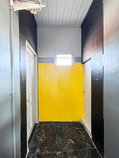 Public Area 2, Kost Harian Semarang Murah, Semarang