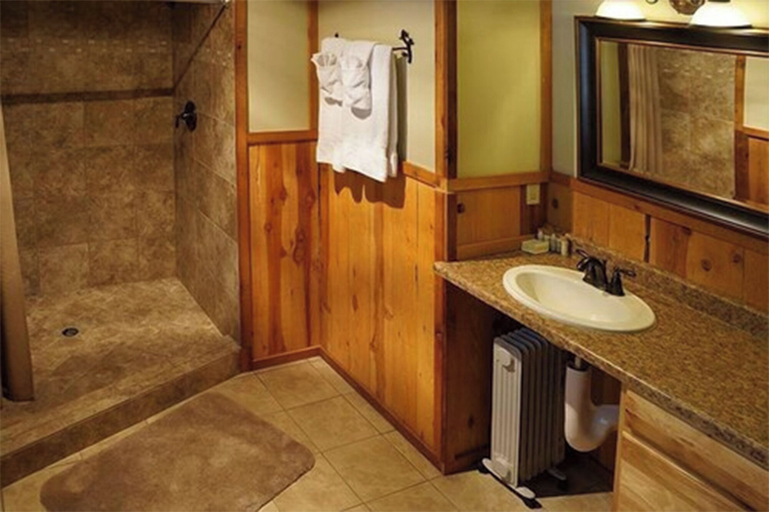 Bathroom 3, Union Creek Resort, Jackson