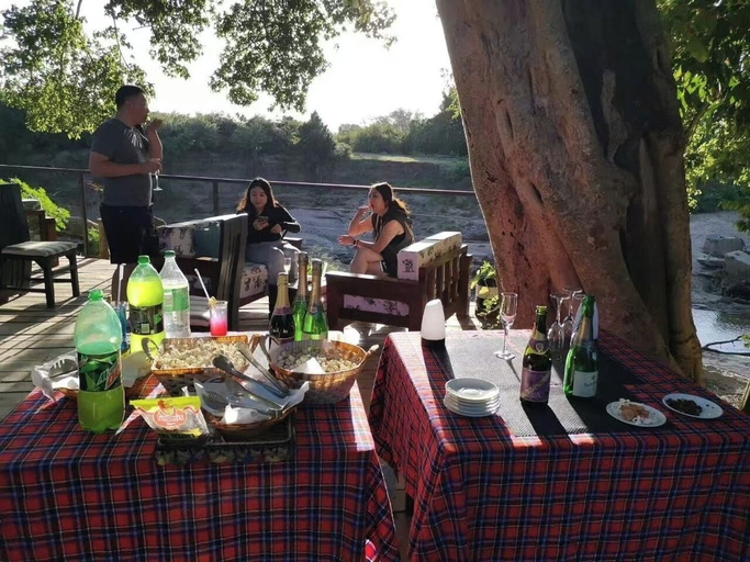 Food & Drinks, Ripo Wild Safaris, Narok West
