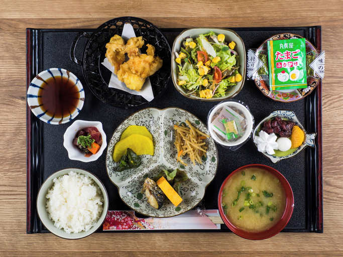 Food & Drinks 7