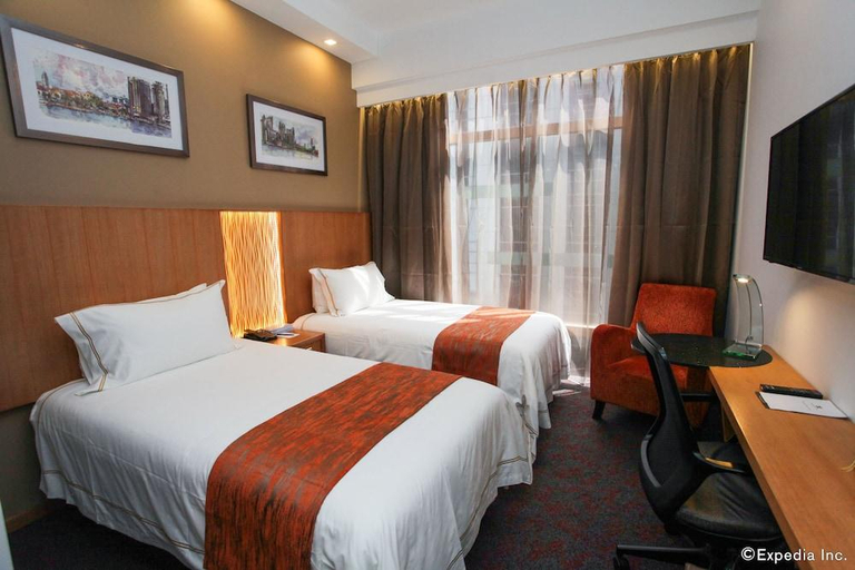 Bedroom 13