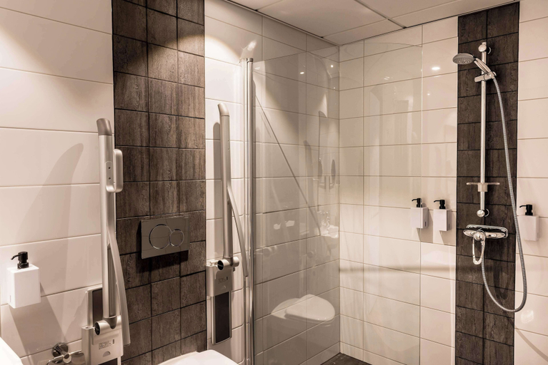 Bathroom 5, Scandic Infra City, Upplands-Väsby