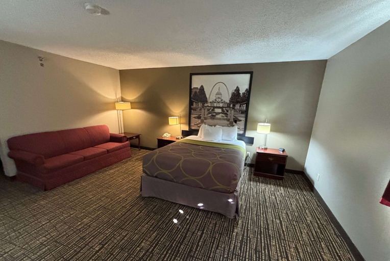 Bedroom 3, Super 8 by Wyndham Jerseyville, Jerseyville