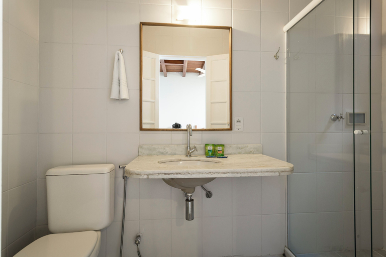 Bathroom 4, Pousada Vila do Porto, Parati