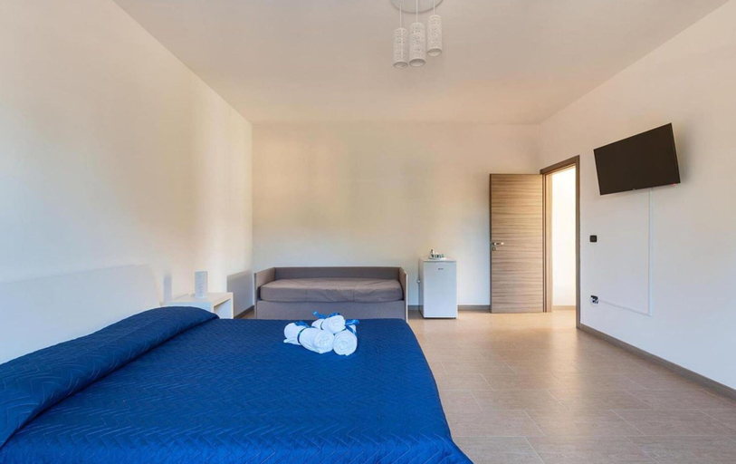 Room 3, 1786 B B Joy Home - Camera 2, Taranto