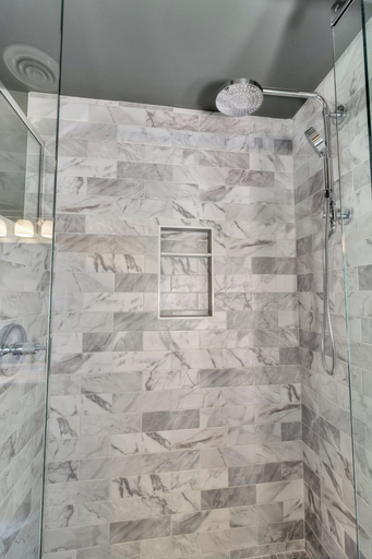Bathroom 3, Wolf Creek House, Buncombe