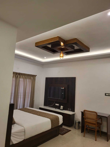 Others 5, Glen Mist, Dindigul