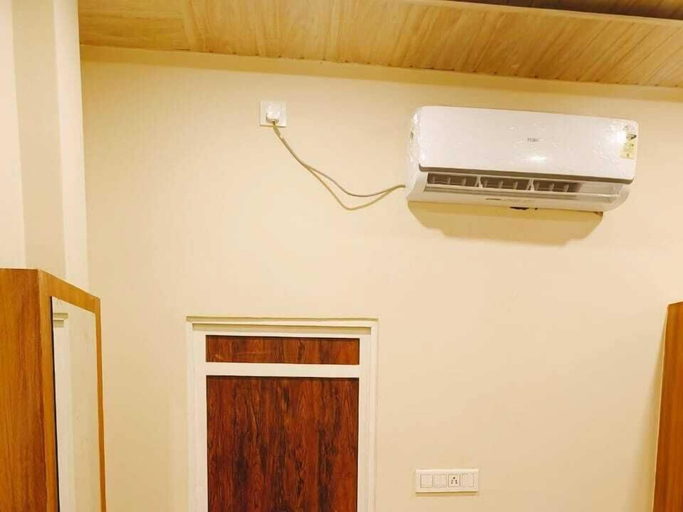 Others 5, Hotel Sarthak Palace, Ujjain
