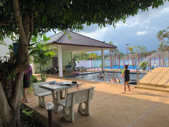 Food & Drinks 5, CET Resort & Rayong Padelcenter, Klaeng