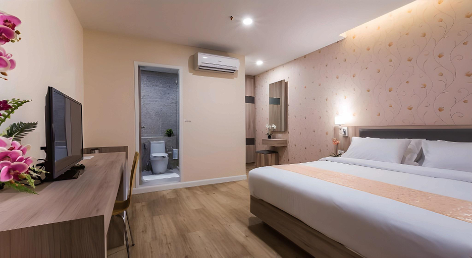Bedroom 18