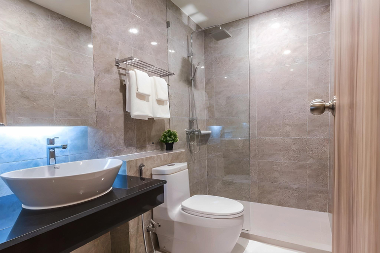 Bathroom 27